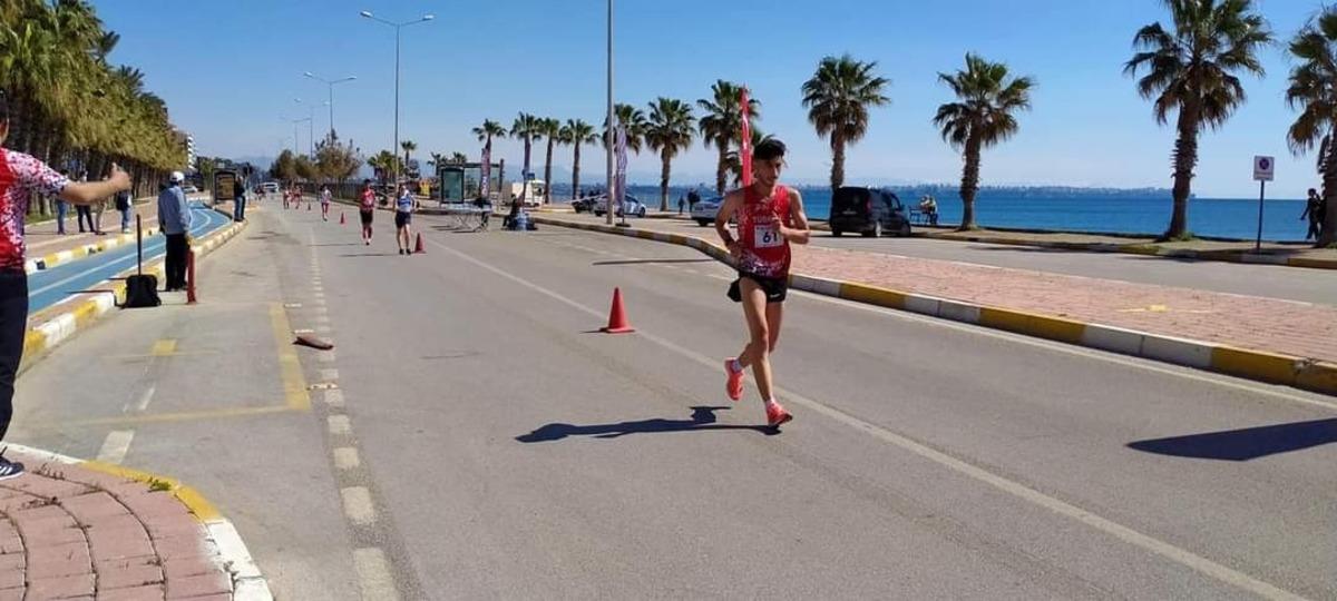 Atlet kuzenlerin başarısı