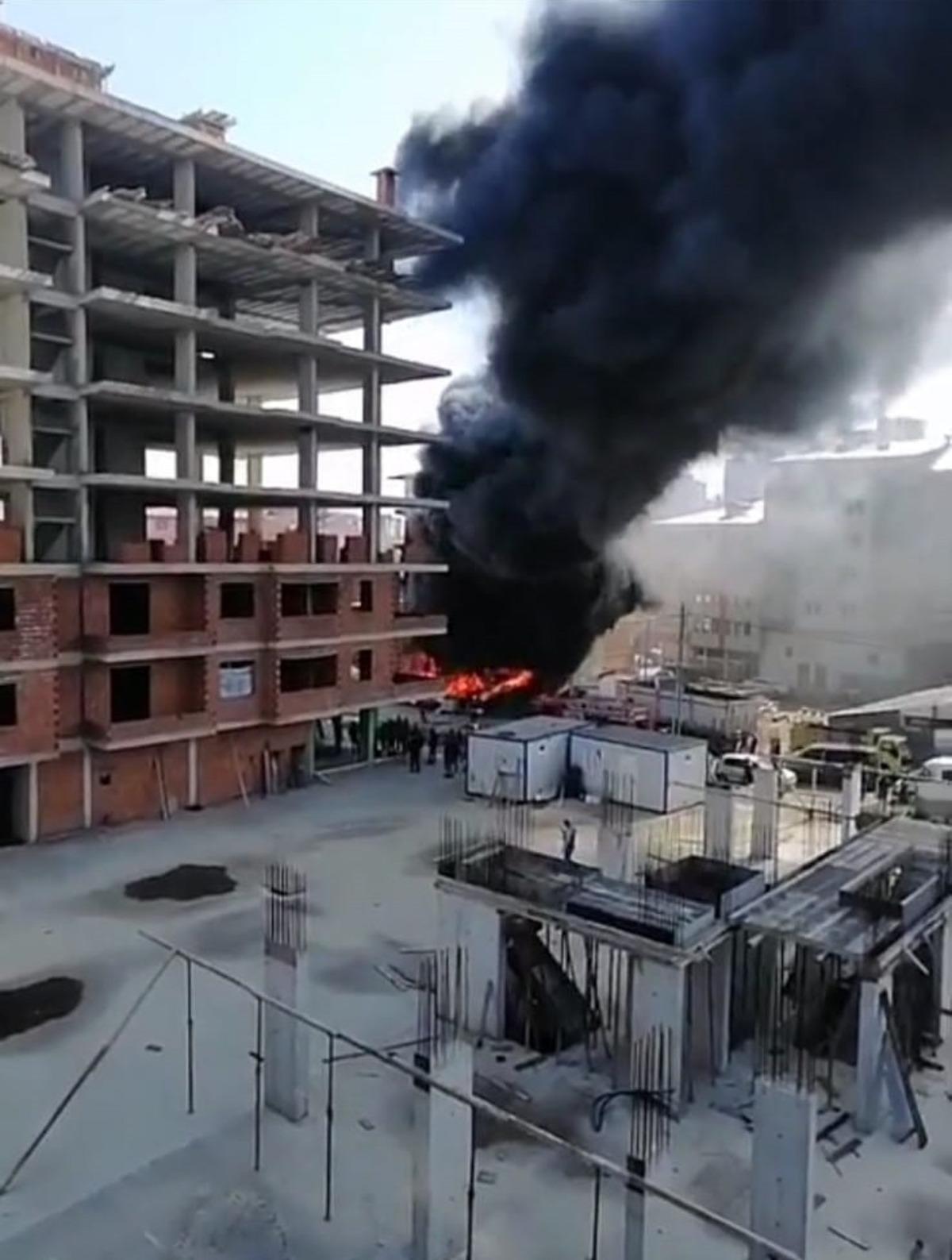 Trabzon&rsquo;da lastik&ccedil;i d&uuml;kkanında yangın