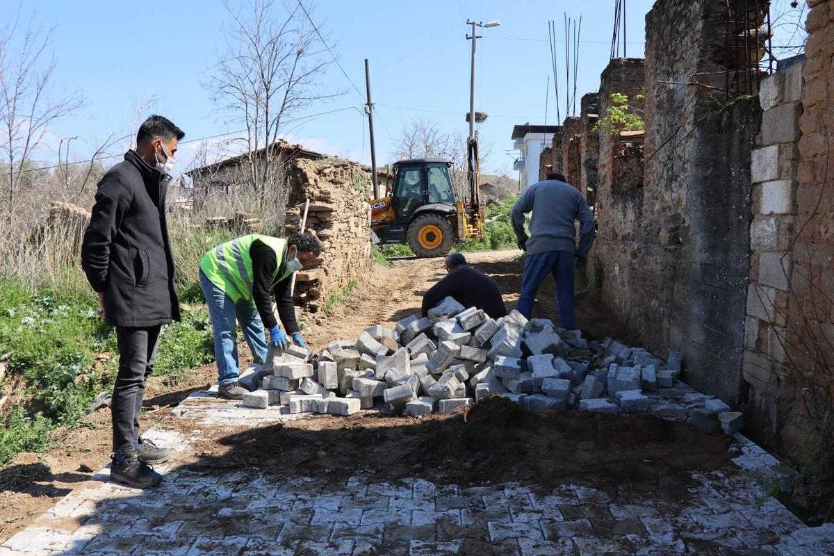 Başkan &Ouml;zcan; &ldquo;K&ouml;ylerimize hizmet i&ccedil;in &ccedil;alışmaya devam ediyoruz&rdquo;