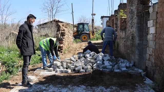 Başkan Özcan; “Köylerimize hizmet için çalışmaya devam ediyoruz”