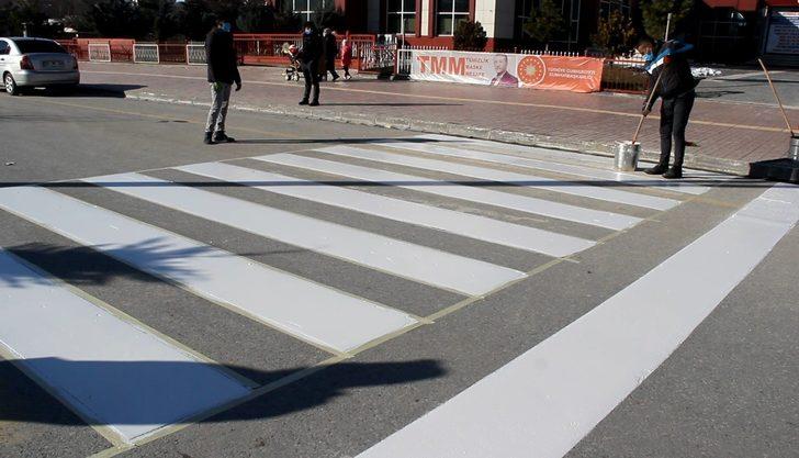 Erciş’teki yaya geçitlerinde 30 Mart hazırlığı G5