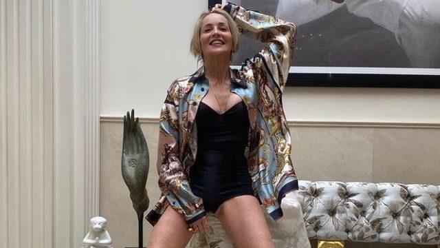 Sharon Stone: Doktor izin almadan göğüslerimi...