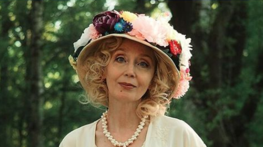 Sosyal medyanın moda ikonu! Harika kostümler tasarlayan büyükanne