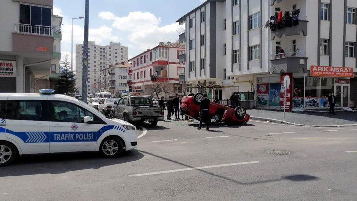 Otomobil takla attı: 1’i çocuk 3 yaralı G3