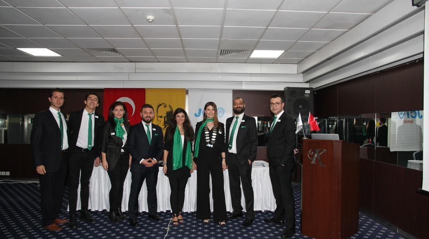 Genç girişimciler, kadın başkanla "Devam" dedi