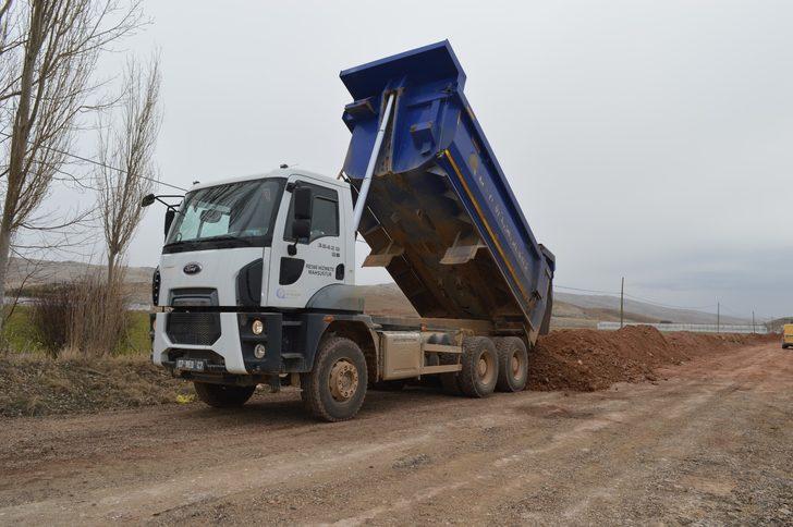 Korkuteli’nde 3 mahalle yolunda bakım onarım çalışması G2
