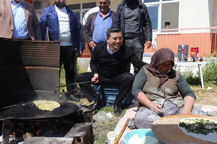 Hakan Tütüncü, sacın başına oturup gözleme pişirdi G4