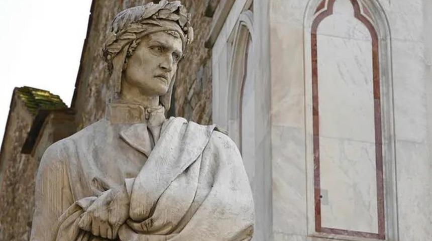 Alman gazetesinin Dante eleştirisi İtalya&rsquo;da tepki &ccedil;ekti: 'Anlamsız saldırılarla dolu bir makale'