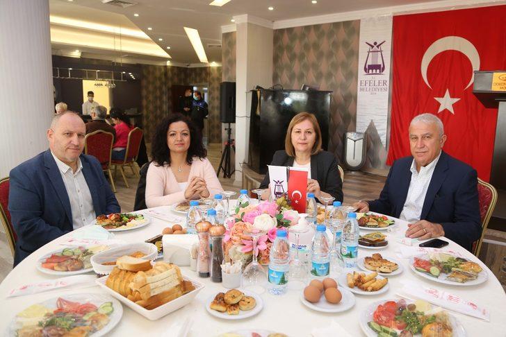 Başkan Atay, apartman görevlileri ile bir araya geldi G2