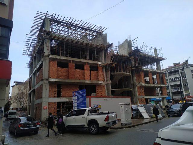 Bulancak’ta belediye yeni binası hizmete giriyor, eski bina yıkılıyor