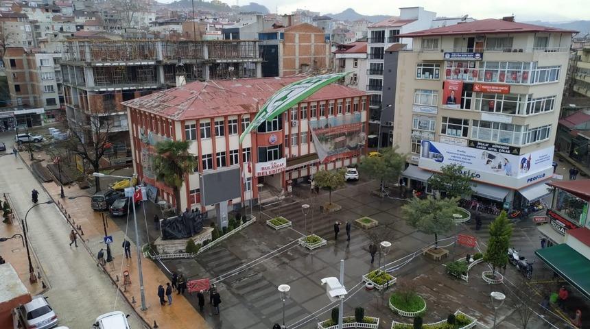 Bulancak&rsquo;ta belediye yeni binası hizmete giriyor, eski bina yıkılıyor