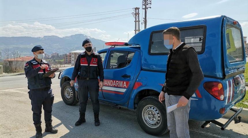 Karantina ihlali yapan şahıs jandarma tarafından yakalanıp yurda yerleştirildi
