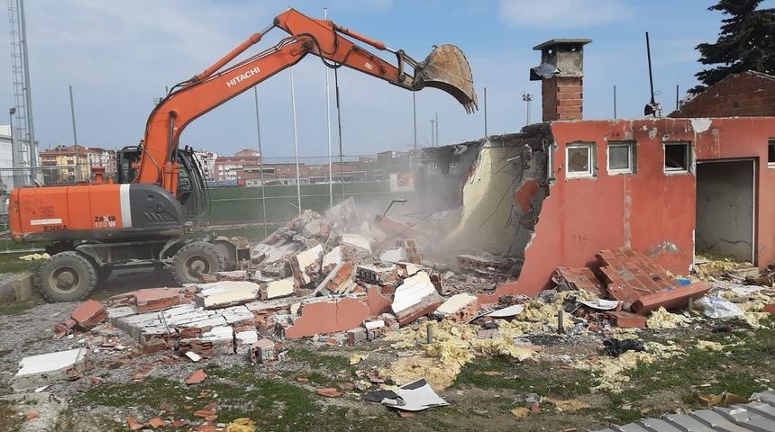 T&uuml;rkeli İl&ccedil;e Stadı&rsquo;nda &ccedil;alışmalar başladı