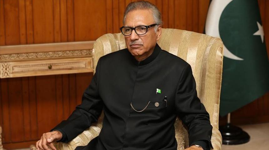 Pakistan Cumhurbaşkanı Arif Alvi'nin Kovid-19 testi pozitif çıktı