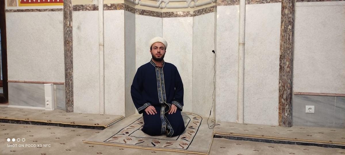 Camiyi soyan hırsızı imam b&ouml;yle yakaladı