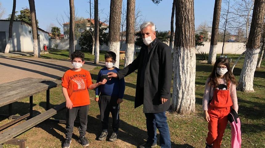 İlkokul öğrencilerinden örnek davranış