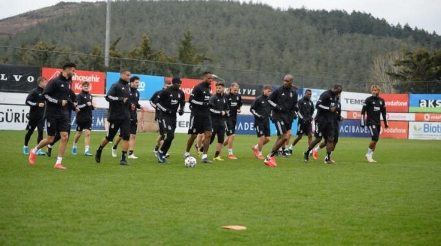 Beşiktaş'ta 2 pozitif vaka