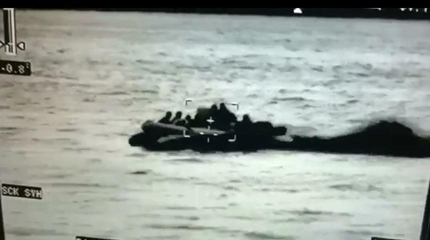 Mersin a&ccedil;ıklarında 12 d&uuml;zensiz g&ouml;&ccedil;men yakalandı