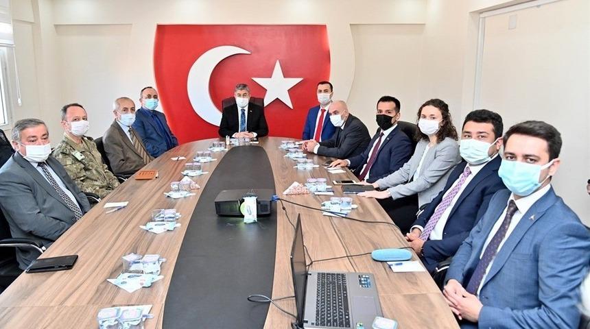 Vali Yılmaz: "Hedefimiz Osmaniye&rsquo;yi korona vir&uuml;sten kurtarmak"