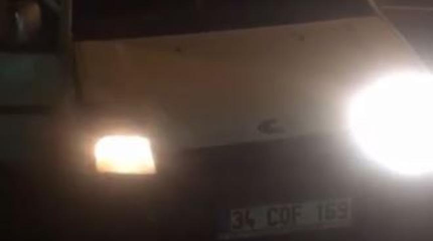 5 koltuklu ara&ccedil;tan 16 kişi &ccedil;ıktı