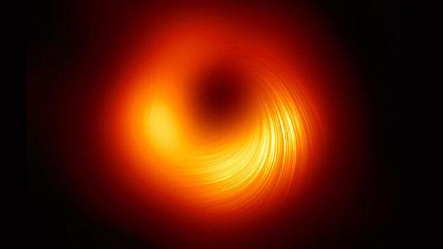 Messier 87 galaksisinin güncellenmiş anlık görüntüsü paylaşıldı