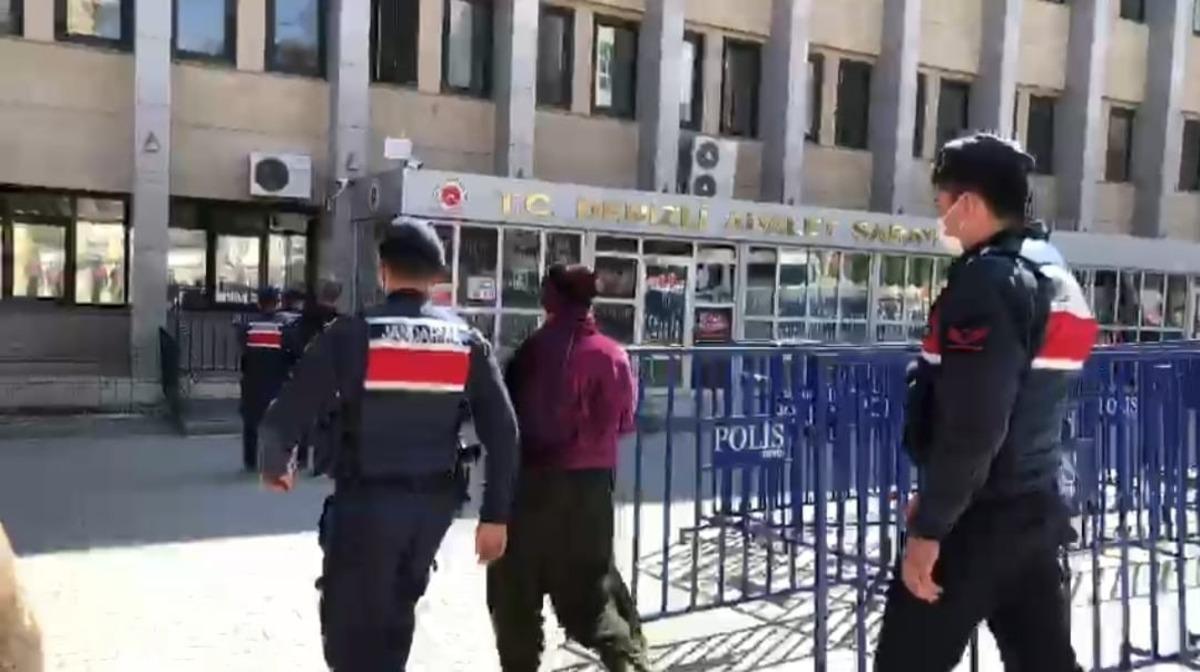 Karı koca &rsquo;Hurda topluyoruz&rsquo; bahanesiyle evleri soydu