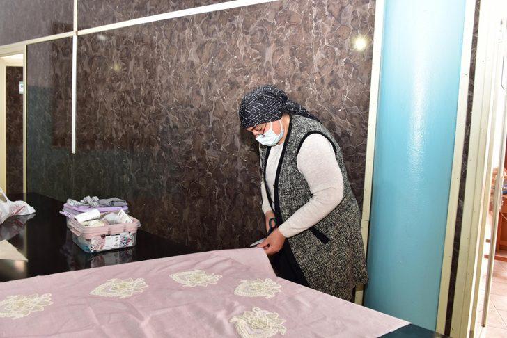 AKMEK kursları pandemi önlemleri altında sürüyor G3