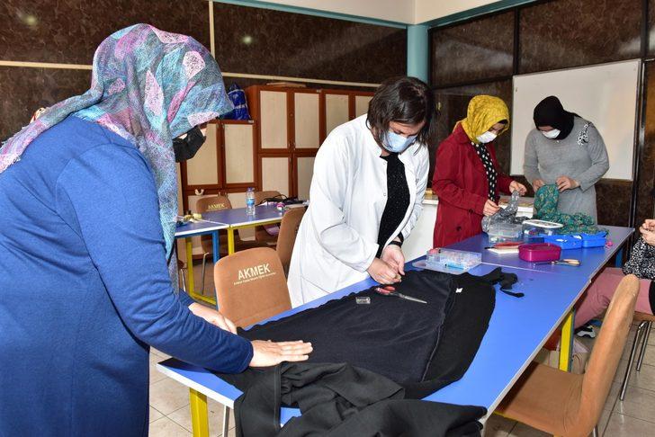 AKMEK kursları pandemi önlemleri altında sürüyor G4