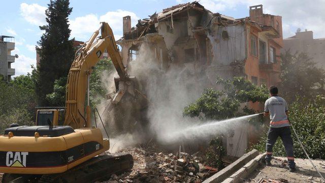 Kartal’da önce asbest sonra yıkım