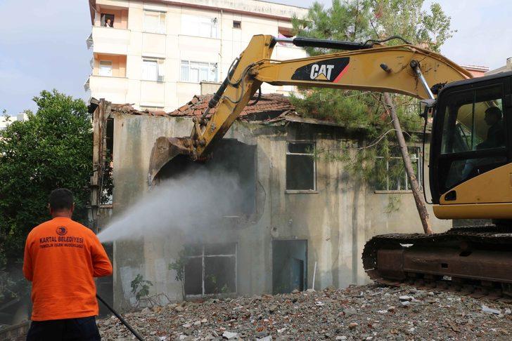 Kartal’da önce asbest sonra yıkım G4