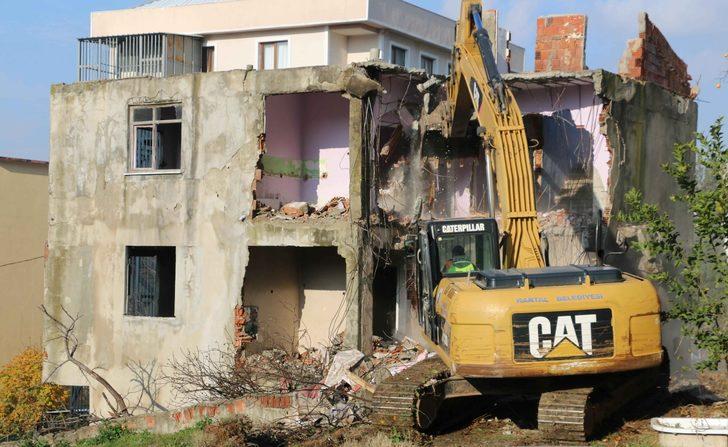 Kartal’da önce asbest sonra yıkım G5