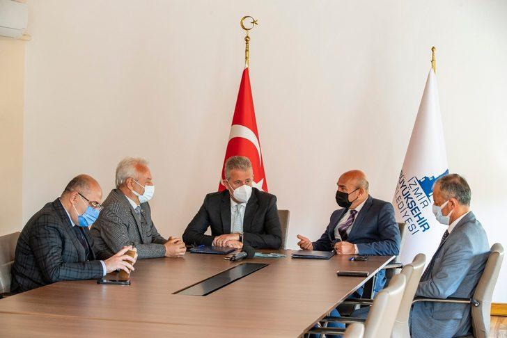 İzmir’de kırtasiyecilere destek G3