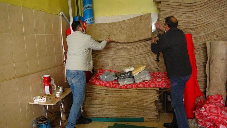 Muşlu baba-oğul 29 yıldır keçecilik mesleğini sürdürüyor G4