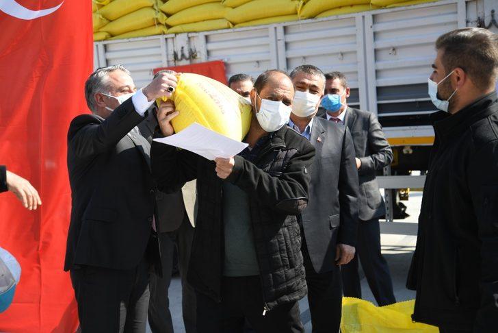 Kayserili çiftçilere 83 ton aspir tohumu dağıtımı yapıldı G1