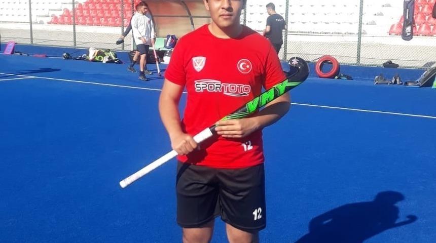 Rafet &Ccedil;avuş Milli  takım kampında