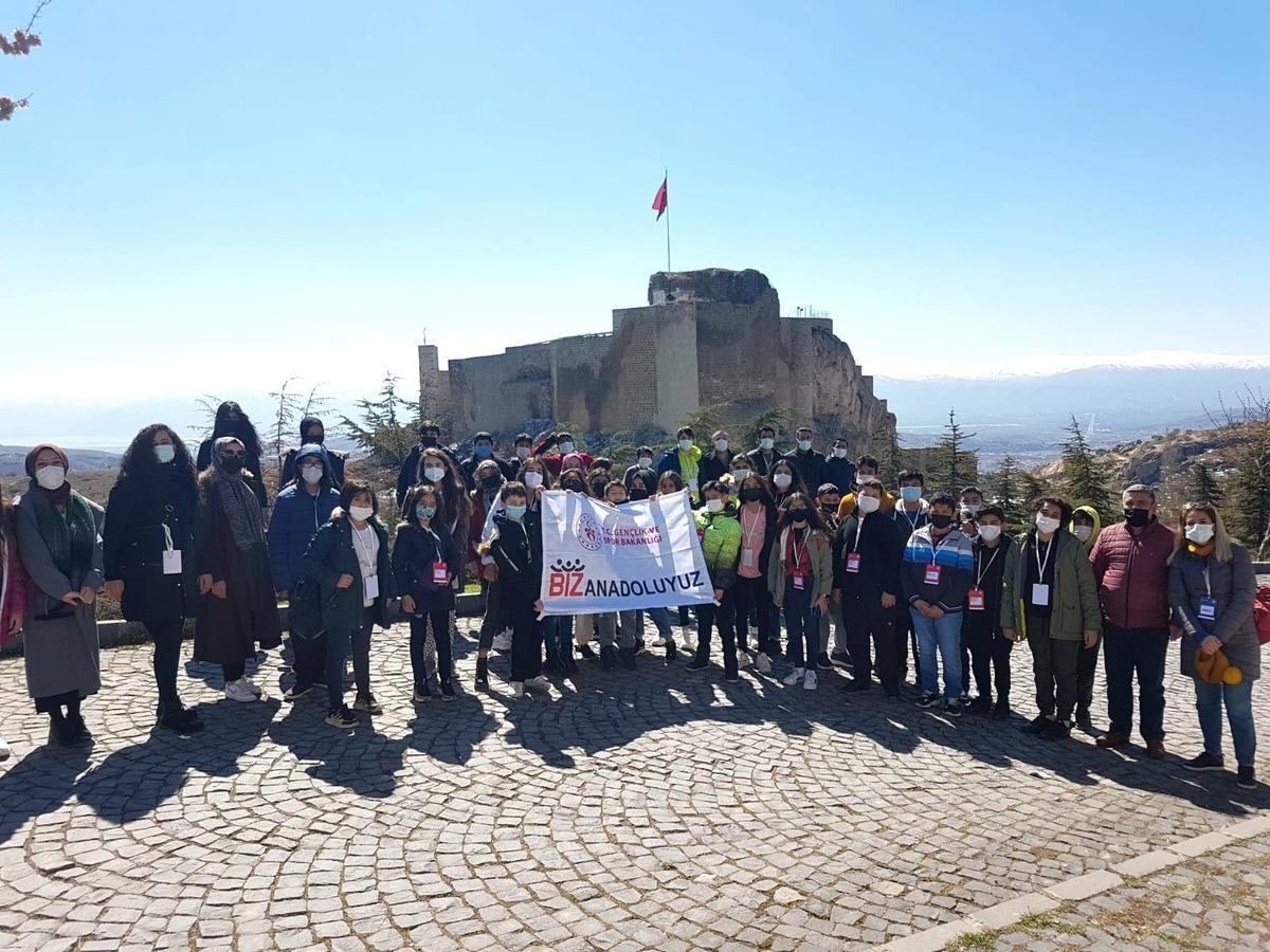Erzincanlı gen&ccedil;ler, Elazığ&rsquo;ı gezdi