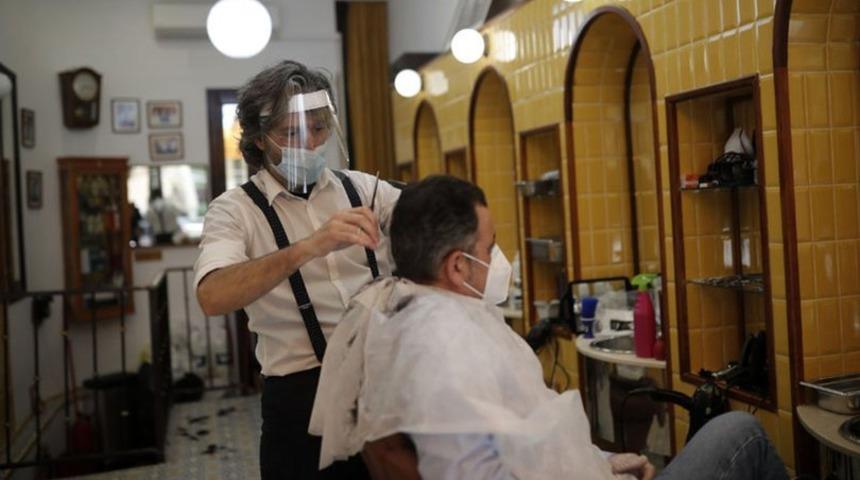 Kuaförler, berberler ve güzellik salonları kapatılacak mı? Kuaför ve berberlere yasak gelir mi?