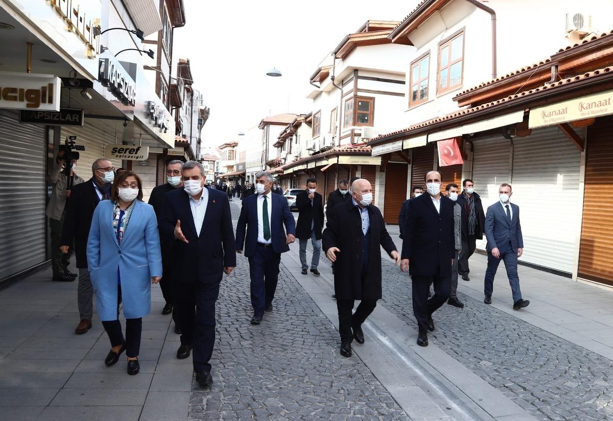 Başkanlar Konya&rsquo;nın tarihi dokusuna ve şehirciliğine hayran kaldı