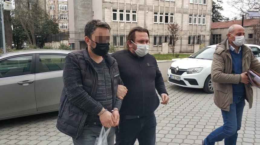 Ş&uuml;phe &uuml;zerine yapılan aramada 249 adet ekstasy uyuşturucu hapla yakalandı