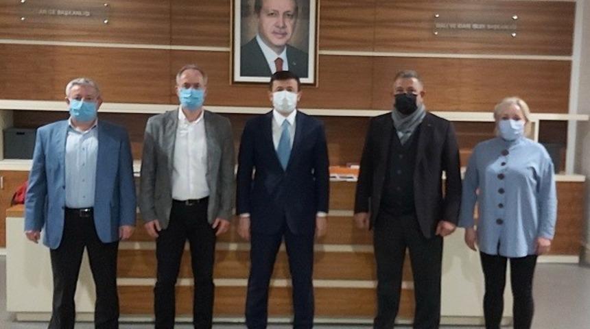 Demircan, sağlık &ccedil;alışanlarının sorunlarını siyasilere iletti