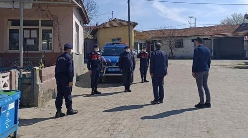 Bir k&ouml;y karantinaya alındı