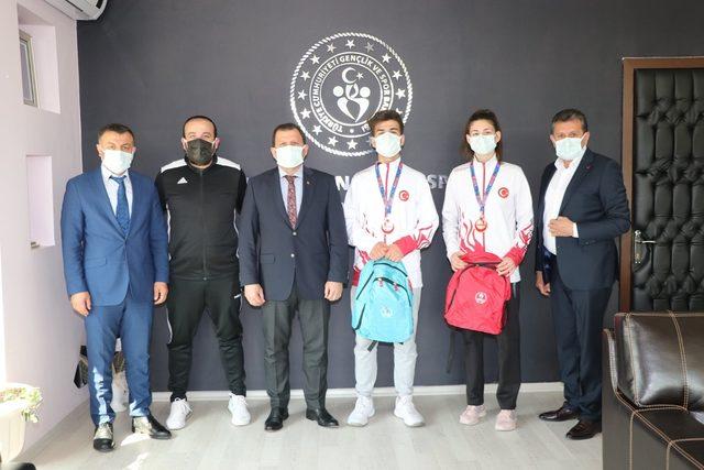 Başarılı Taekwondocular’dan Kabakcı’ya ziyaret