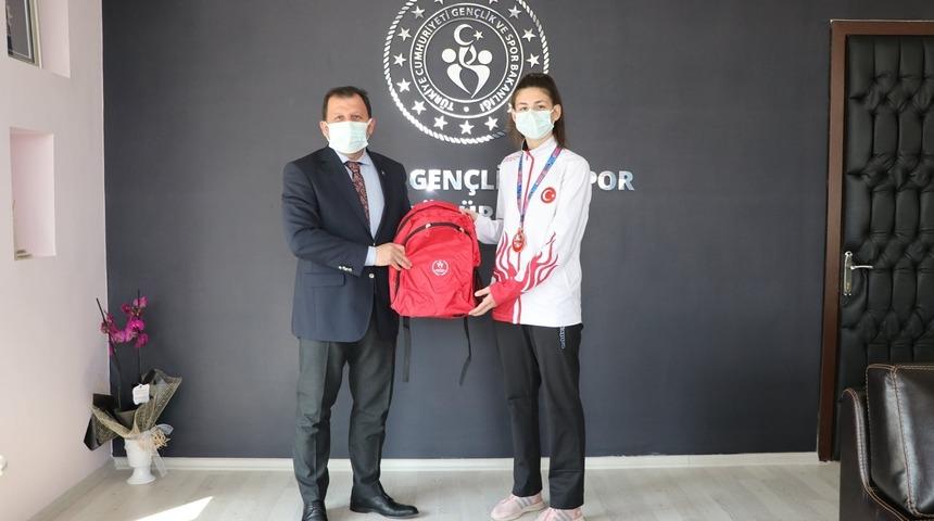 Başarılı Taekwondocular&rsquo;dan Kabakcı&rsquo;ya ziyaret