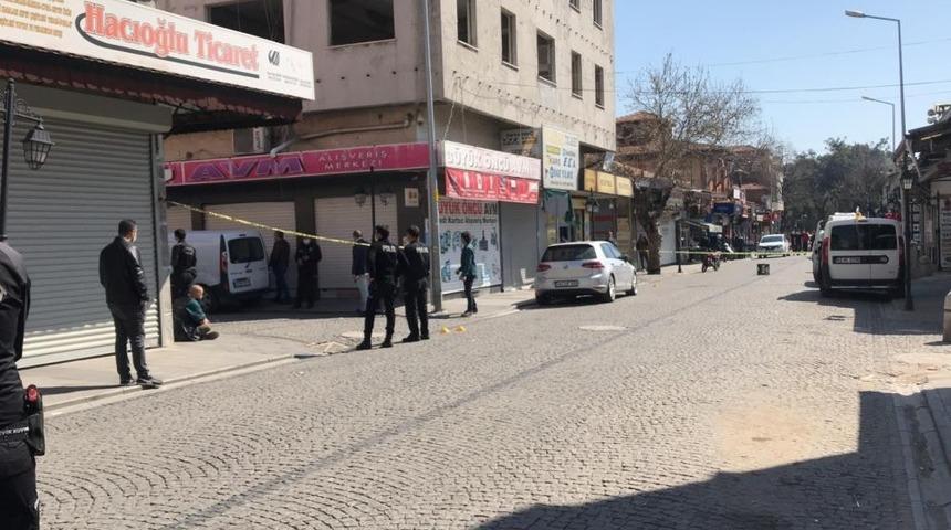 Akhisar&rsquo;da sokak ortasındaki cinayetle ilgili 10 g&ouml;zaltı