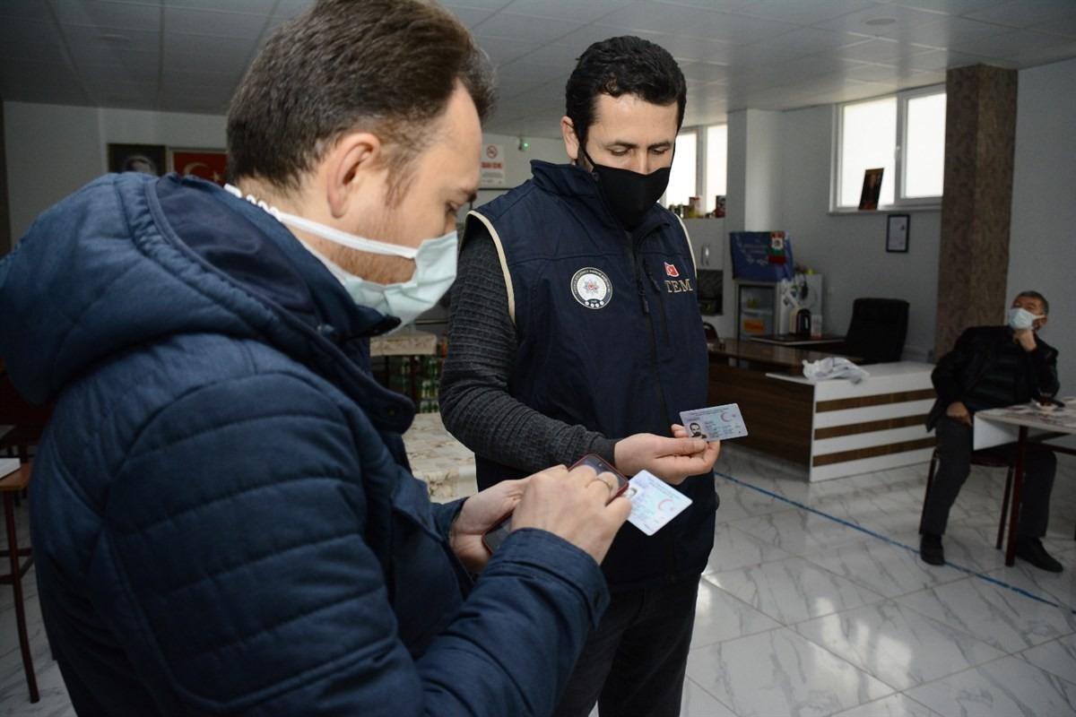 Ankara&rsquo;da g&uuml;n&uuml;birlik kiralanan evlere eş zamanlı operasyon