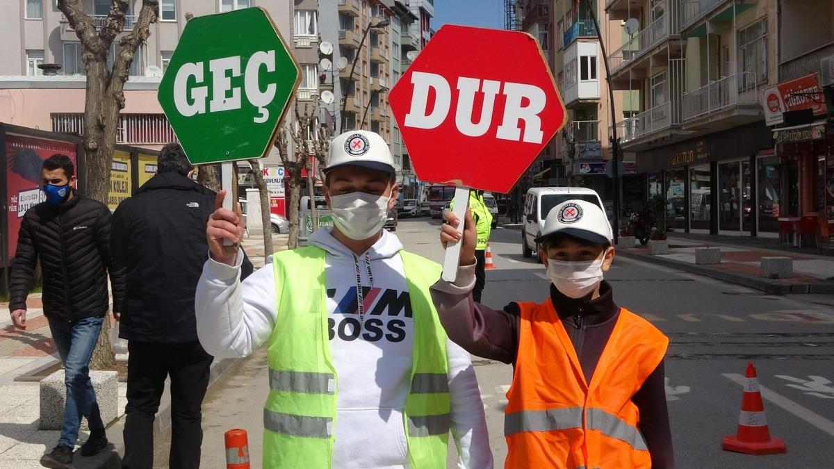Uşak&rsquo;ta kırmızı &ccedil;izgi yaya &ouml;nceliği