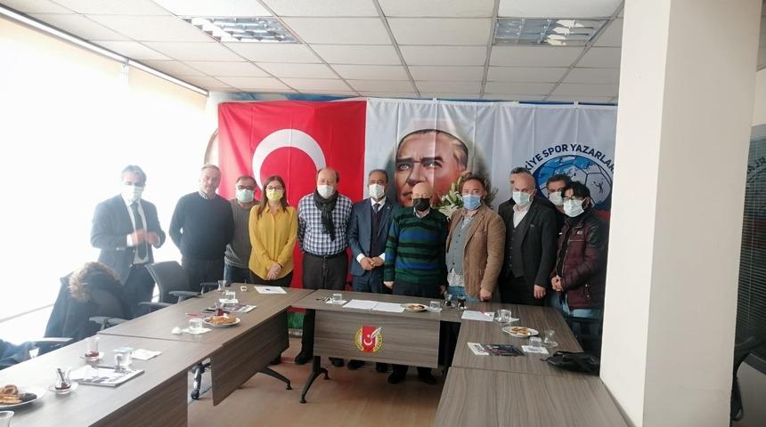 TSYD Kayseri Şubesi’nde Oktay Ensari güven tazeledi