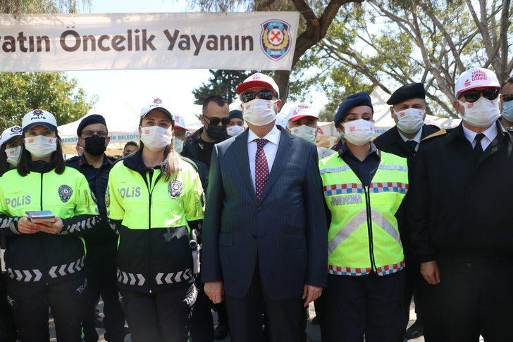 Mersin’de yaya geçitlerinde ’kırmızı çizgi uygulaması’ başladı G3
