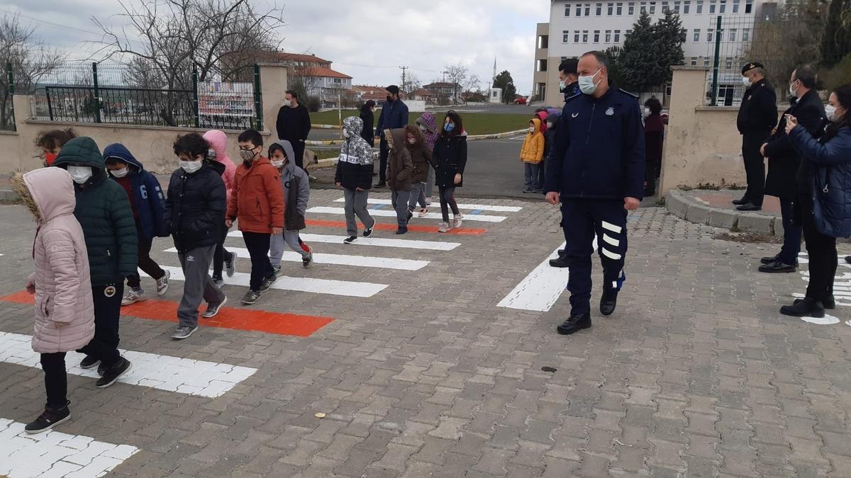 Ergene&rsquo;de kırmızı &ccedil;izgi yayalar