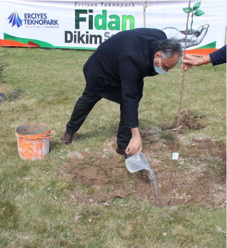 Orman Haftasında Erciyes Teknopark’da fidanlar toprakla buluştu G3